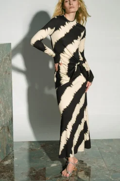 Hot Haven Of Reverie Top Tops