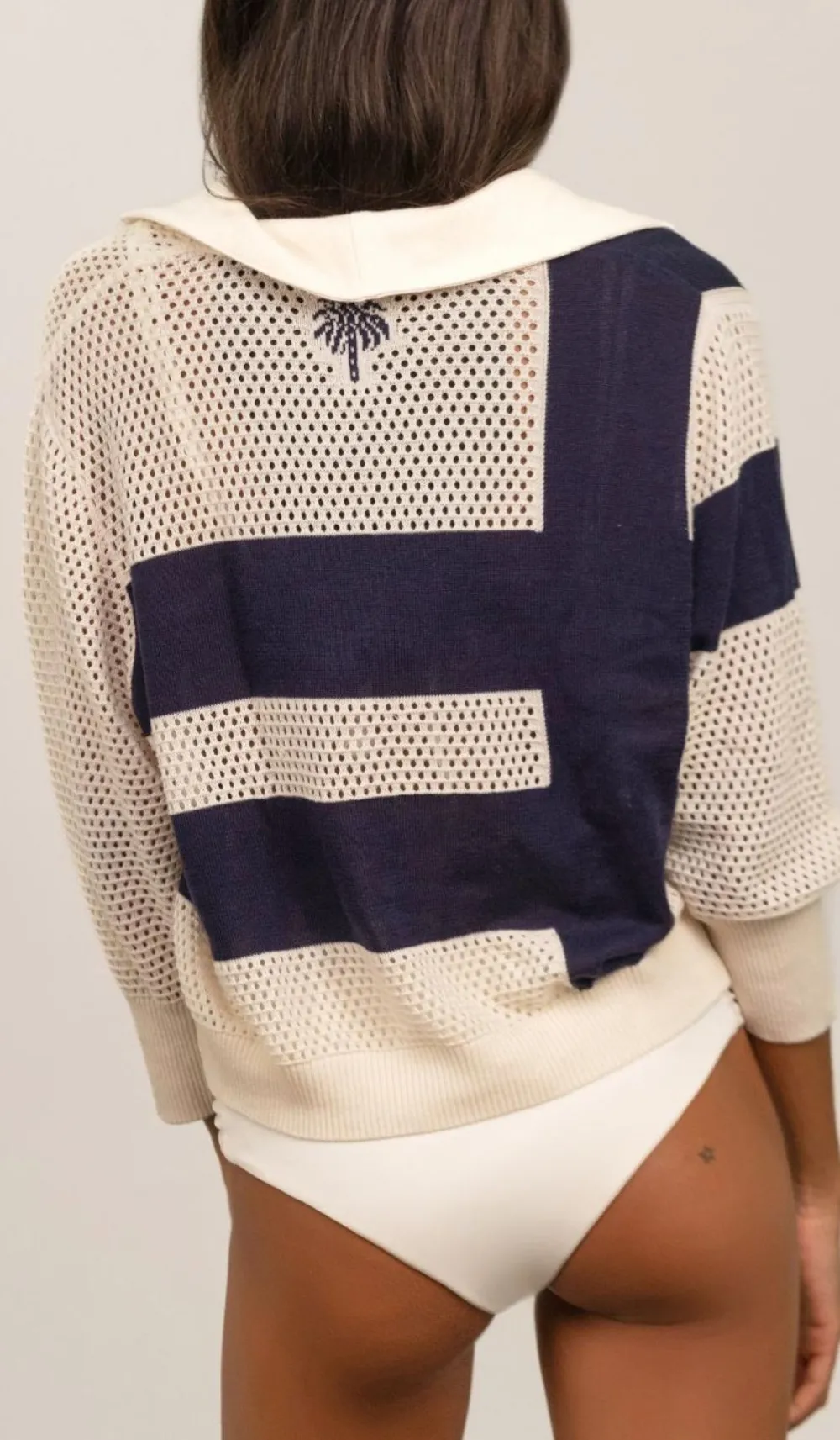 Hot Rio Mara Top In Navy Tops
