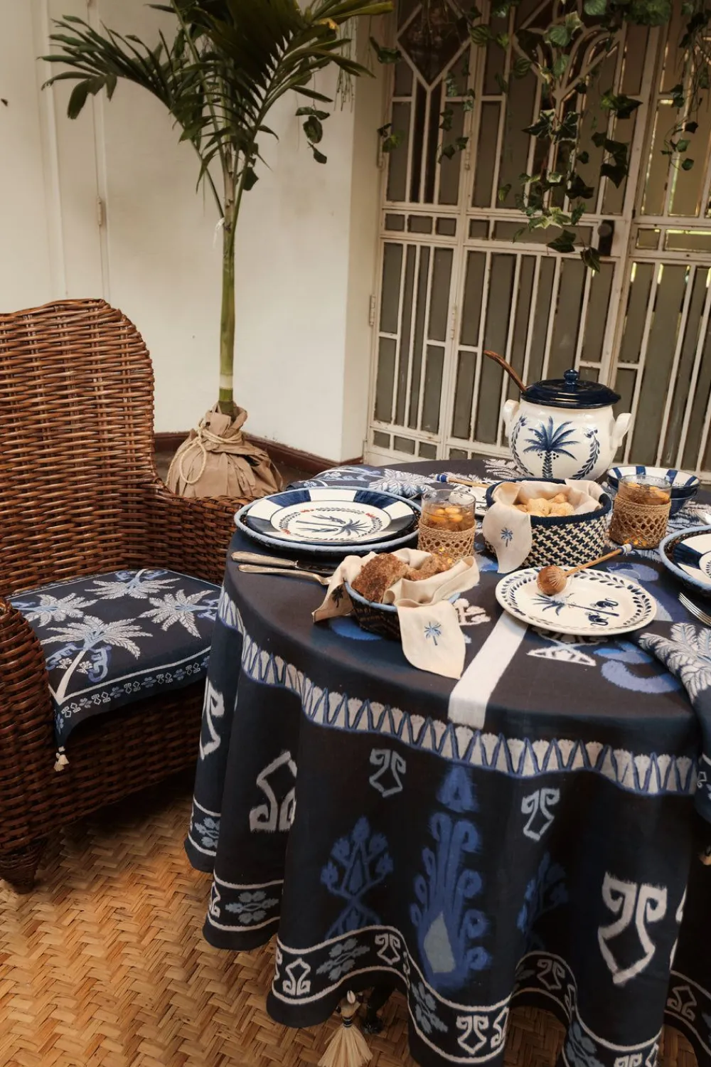 Saimiri Dessert Plate In Blue Set Of 2 Dinnerware