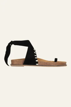 Clearance Song Leader Sandals In Black Shoes