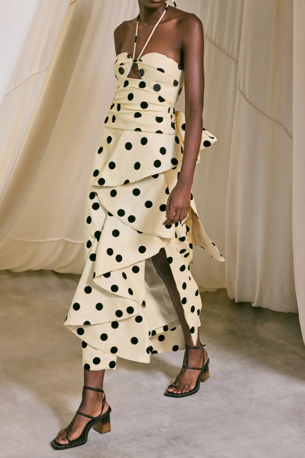 Best The Maze Heels In Black Shoes